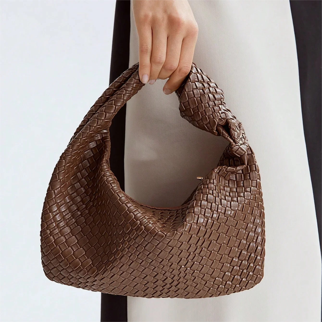 Jaque | Woven Knot Bag